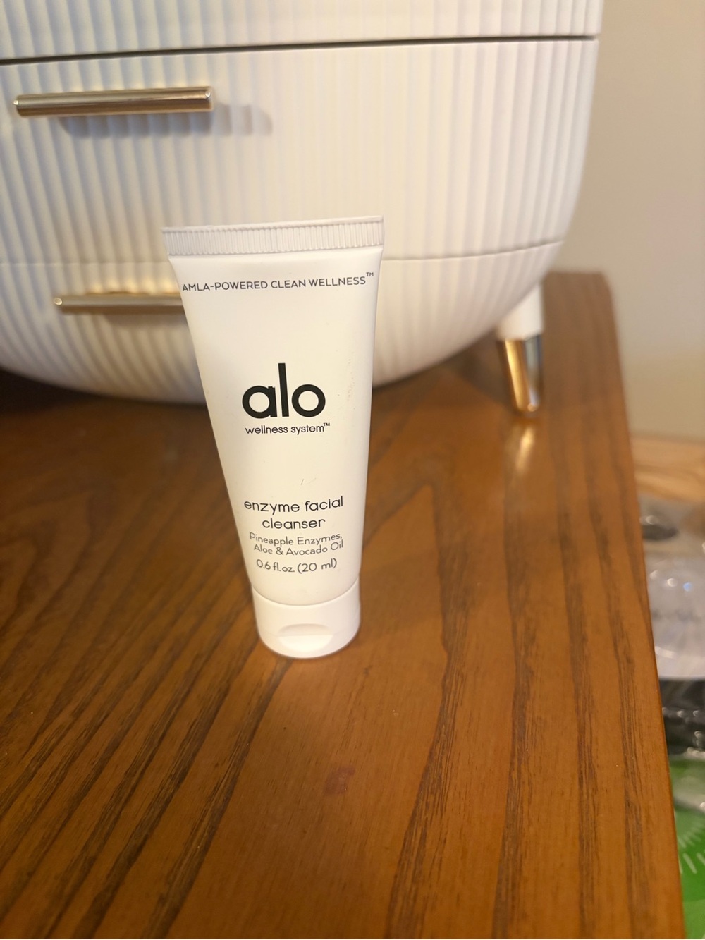 ALO Yoga Enzyme Facial Cleanser